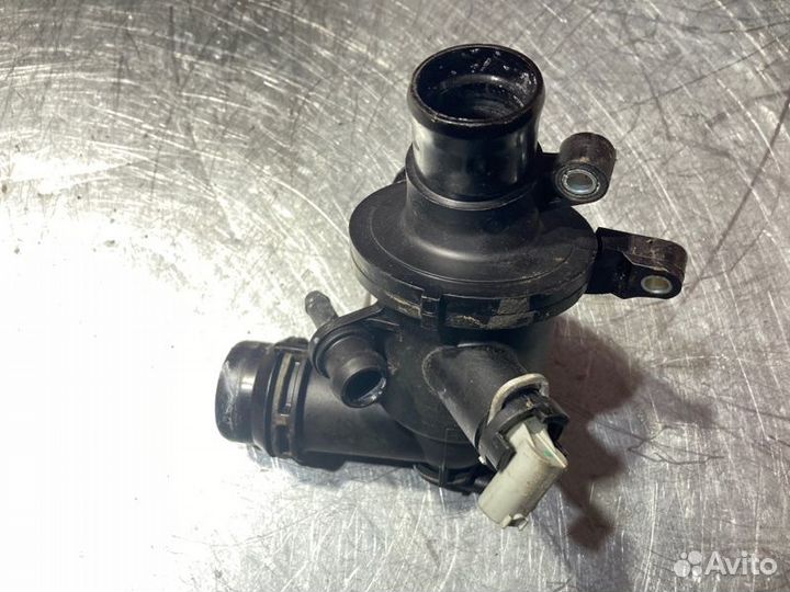 Термостат Mercedes C-Class W205 OM651 2.2 CDI 2017