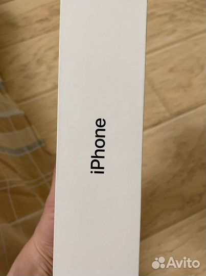 Коробка от iPhone