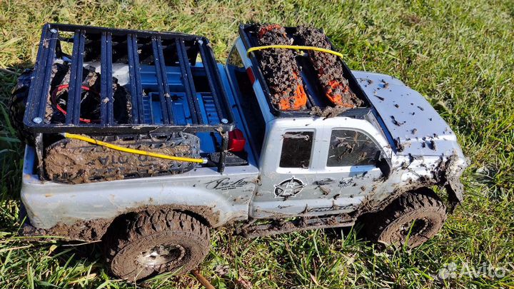 RC трофи 1/10 модель RTR комплект