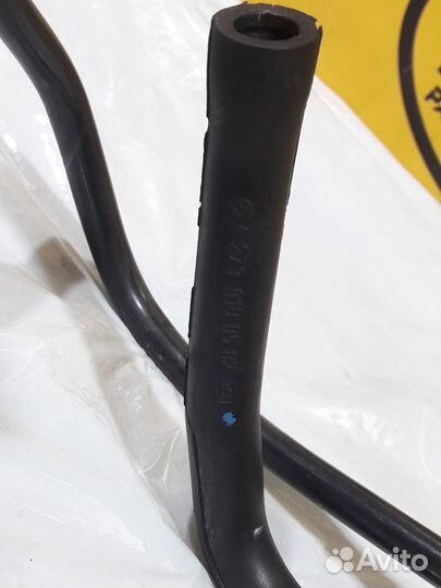 Патрубок вентиляции Mercedes W211 w219 M273