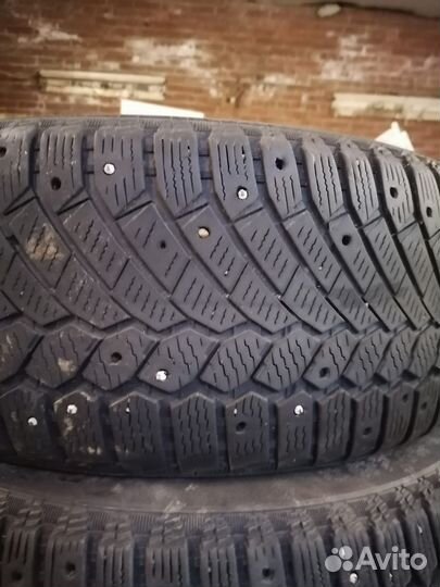 Continental ContiIceContact 4x4 235/50 R18