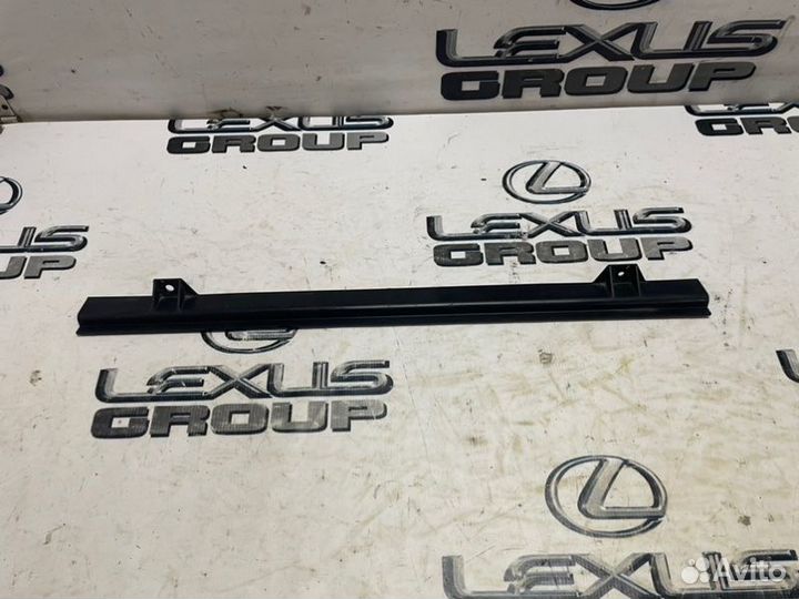 Кронштейн радиатора Land Rover Range Rover Velar