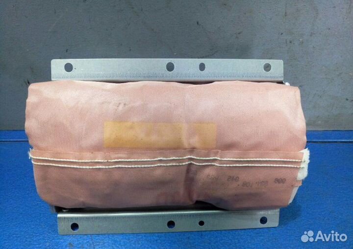 Подушка в торпеду Volvo Xc90 1 Поколение C