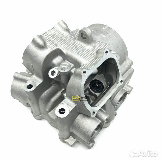 Головка блока цилиндра Yamaha 3B4-11101-00-00