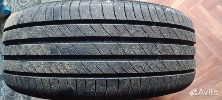 Delinte DS2 215/55 R17