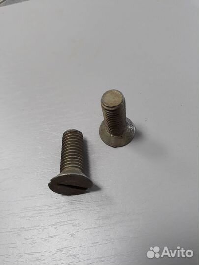 Винт М10*30 на крышку картера 331504-П29