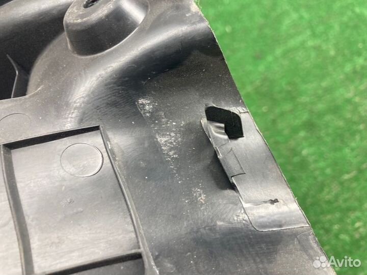 Накладка порога внутренняя задняя правая Hyundai