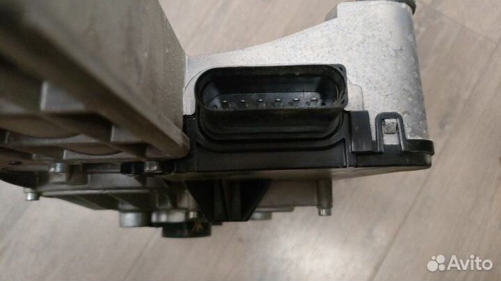 Моторчик привода крышки багажника Audi A8 D3 6.0