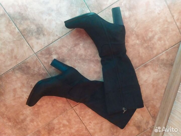 Сапоги женские зимние,38р.бу отл.сост.,натур мех