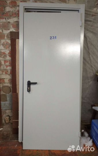 Дверь входная металлическая