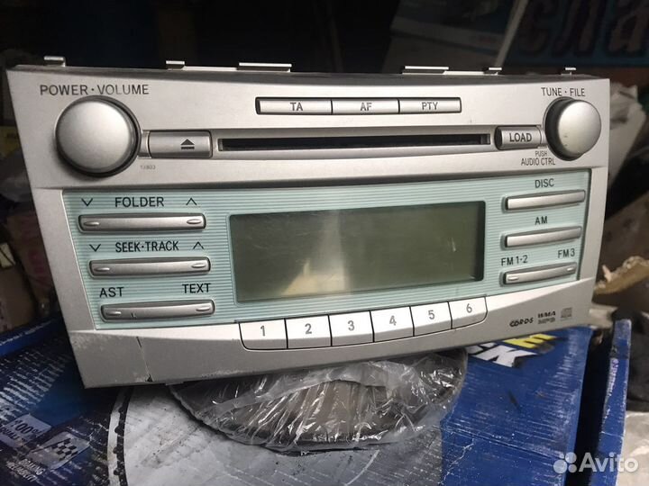 Магнитофон camry 40