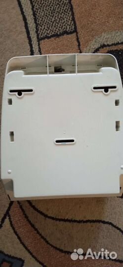 Диспенсер для бумажных полотенец tork