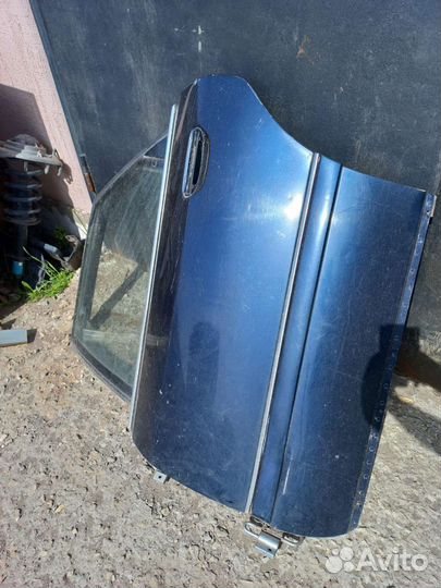 Дверь на audi А8D2 в сборе