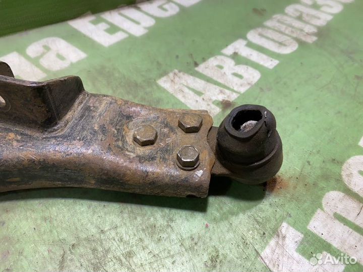 Рычаг подвески нижний передний правый Daewoo