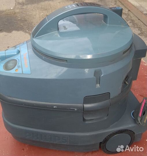 Пылесос philips triathlon 1400W