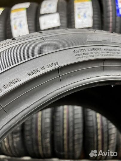 Dunlop SP Sport Maxx 050+ 245/45 R19 и 275/40 R19 105Y