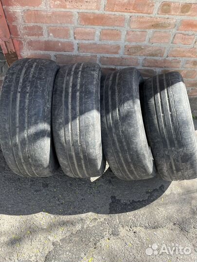 Bridgestone Turanza T001 215/60 R16