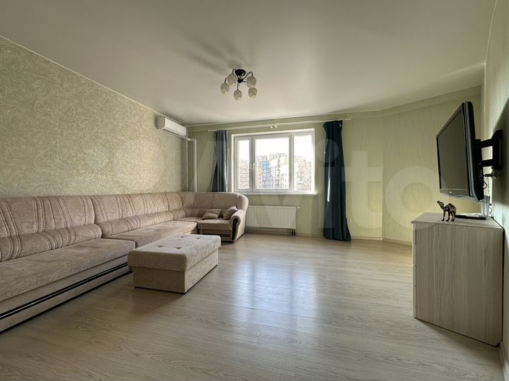 3-к. квартира, 100 м², 11/17 эт.