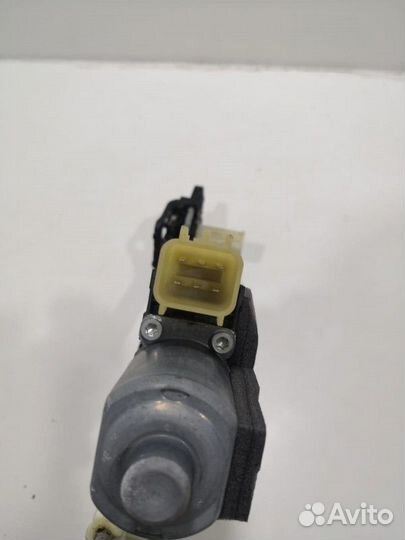 Стеклоподъемник электрический передний правый