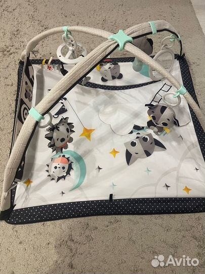 Развивающий коврик tiny love 