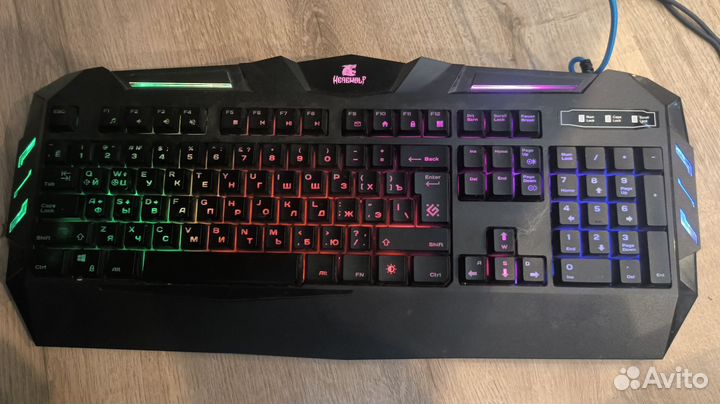 Игровая клавиатура с подсветкой