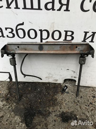 Механизм регулировки сиденья Nissan Pathfinder