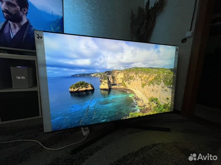 Огромный Samsung 58д 149см 4к Ultra HD