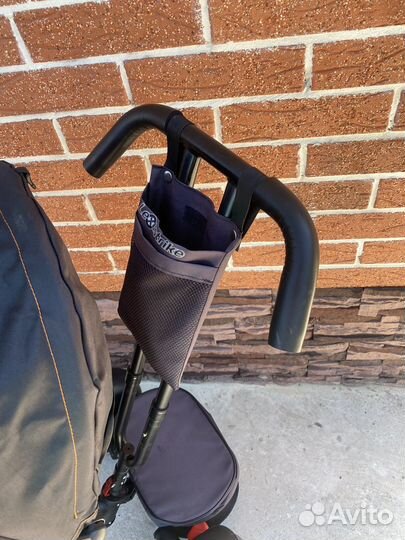 Велосипед с родительской ручкой