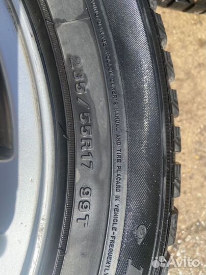 Dunlop SP Winter Ice 01 235/55 R17