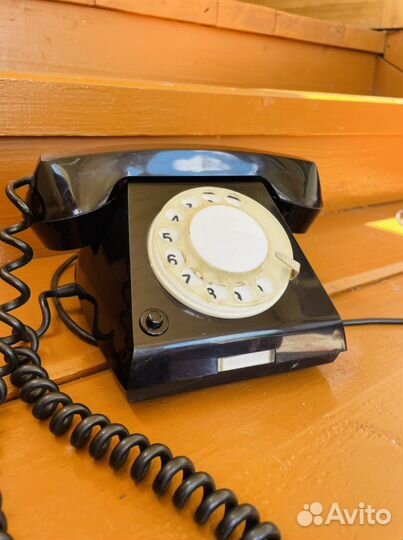 Ретро телефон
