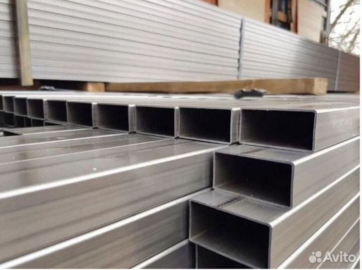 Профильная квадратная труба