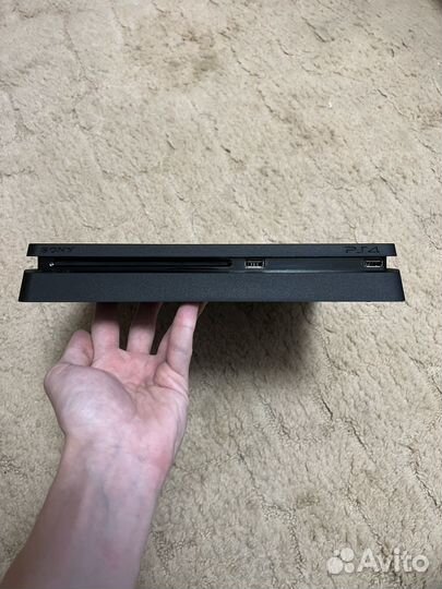 Sony PlayStation 4 Slim прошитая 6.72 скачаны игры