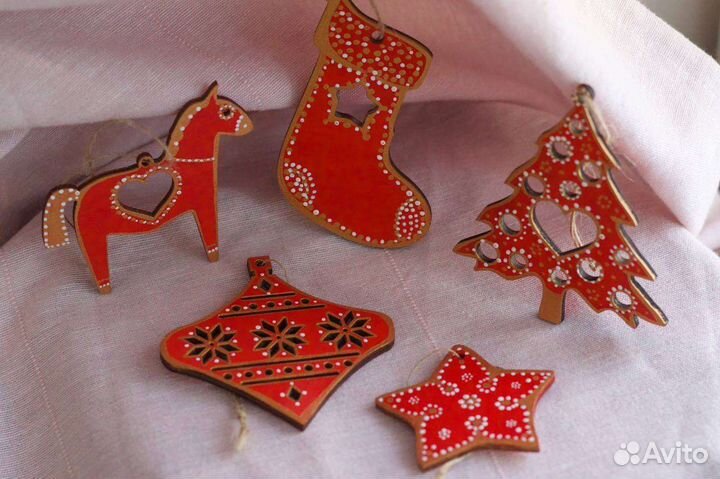 Елочные игрушки