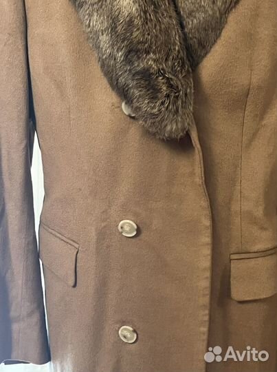 Пальто с мехом Hugo Boss