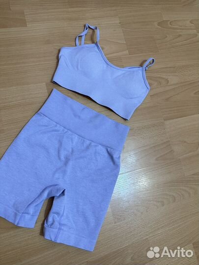 Костюм для йоги и фитнеса