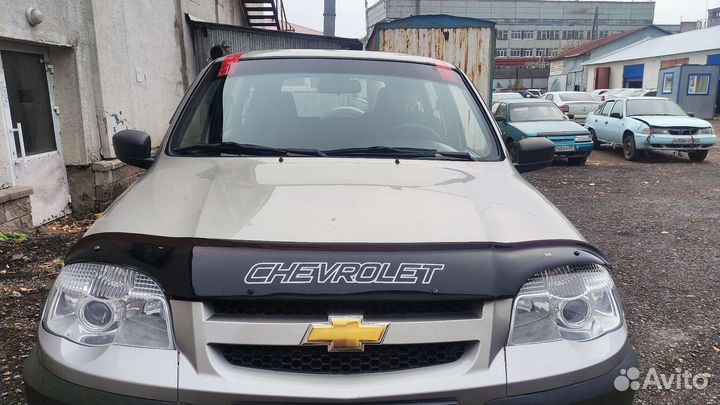 Лобовое стекло люкс Chevrolet Niva