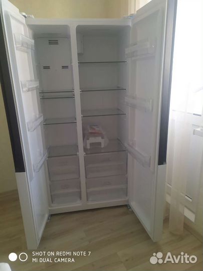 Холодильник новый