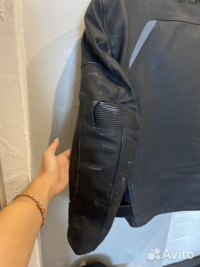 Мотокуртка кожаная 54 размера