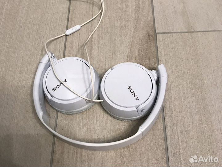 Проводные наушники sony