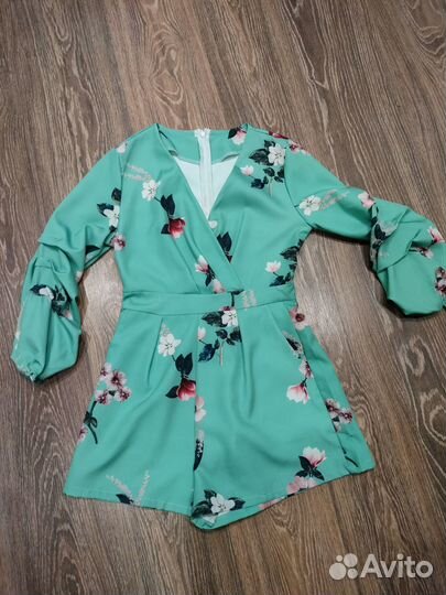 Комбинезон с шортами