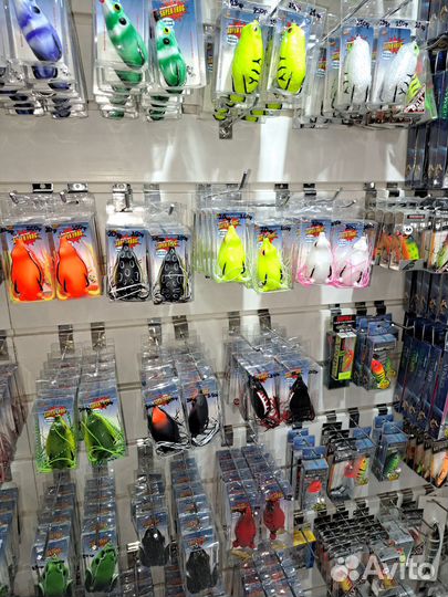 Лягушки на змееголова