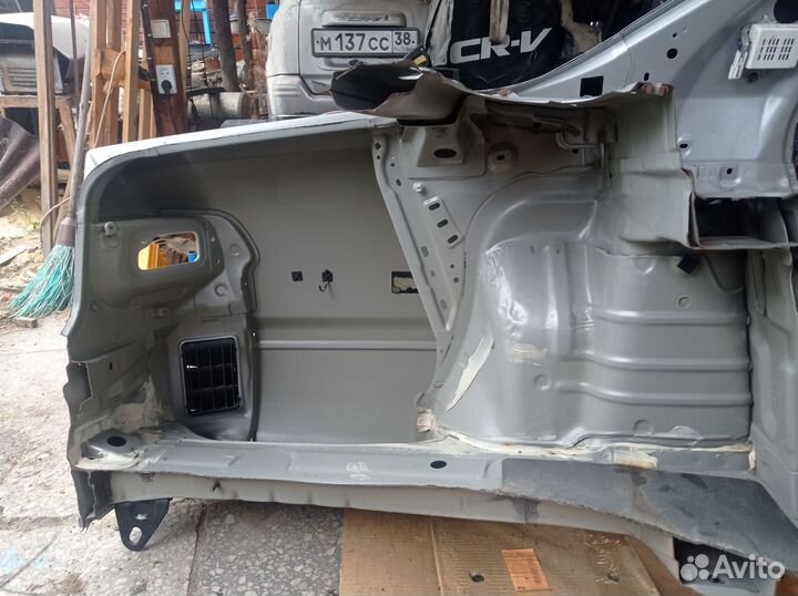 Крыло заднее левое toyota camry gracia sxv 20