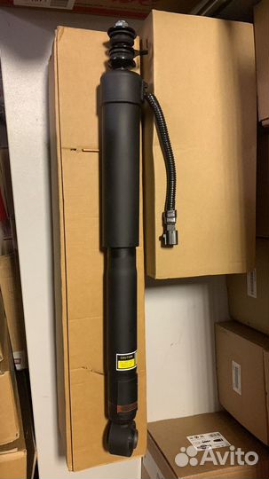 Задний амортизатор Toyota Prado 150