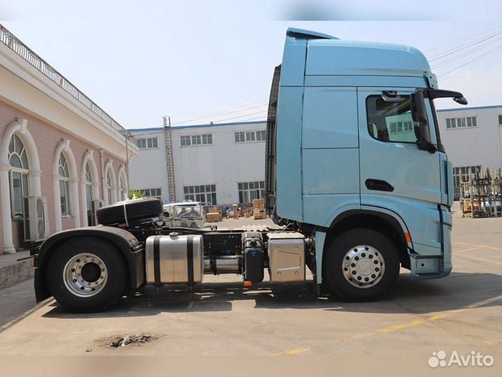 Shacman (Shaanxi) SX4188YY381, 2022