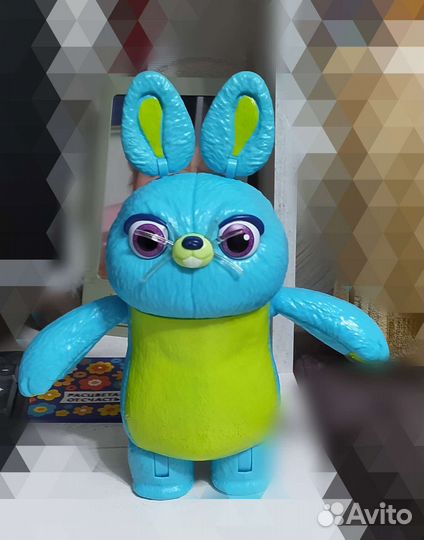 Заяц,коты,Ферби,слоник,Дед Мороз,Снегурочка