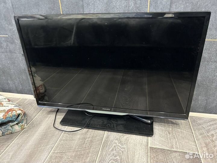 Телевизор SMART tv philips 32PFL4258T/60