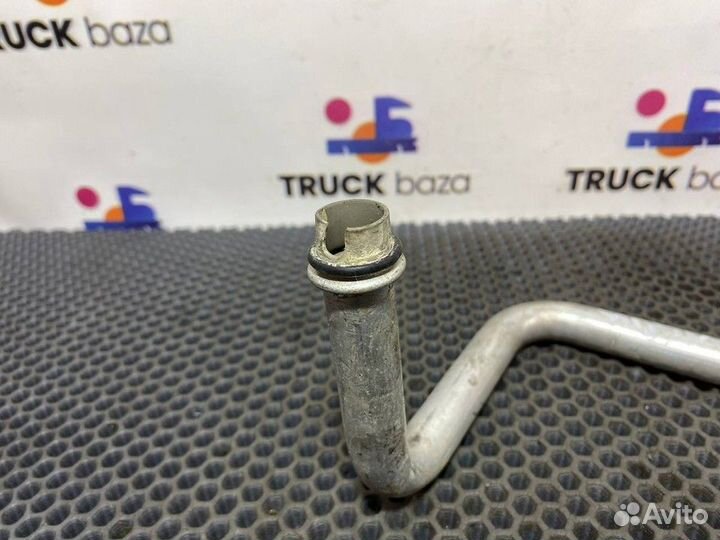 81619600675 Трубка отопителя