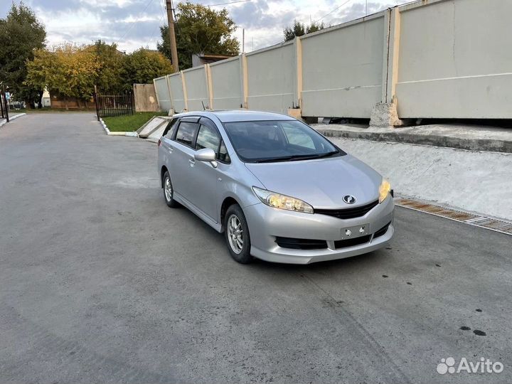 Toyota Wish 1.8 CVT, 2012, 77 000 км