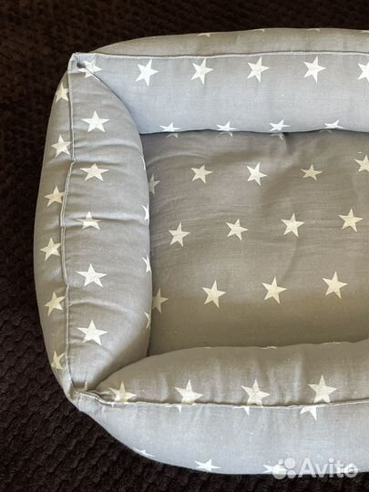 Лежанка для кошек новая