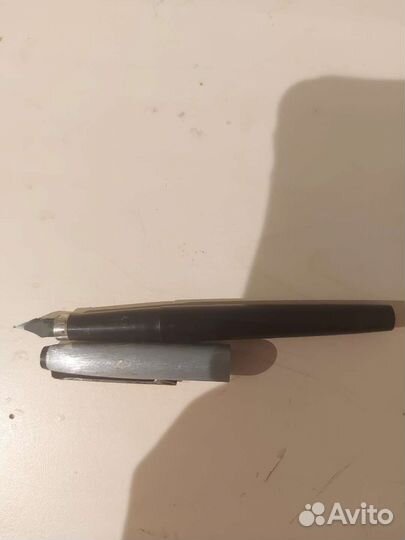 Перьевая ручка